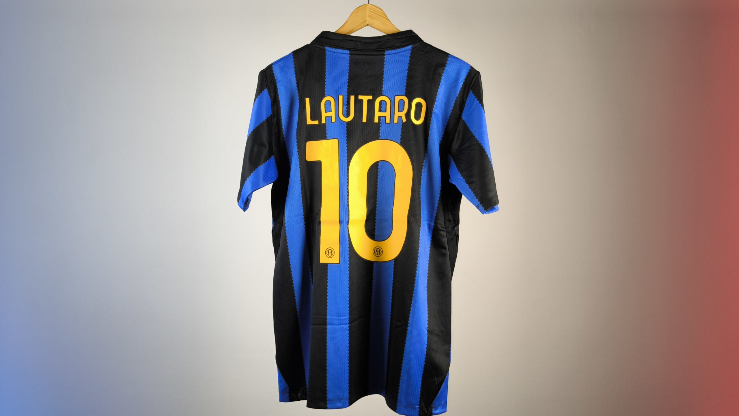 Prima Maglia Inter Milano 26/27 Lautaro (Versione Fan) - Taglia M - immagine 12