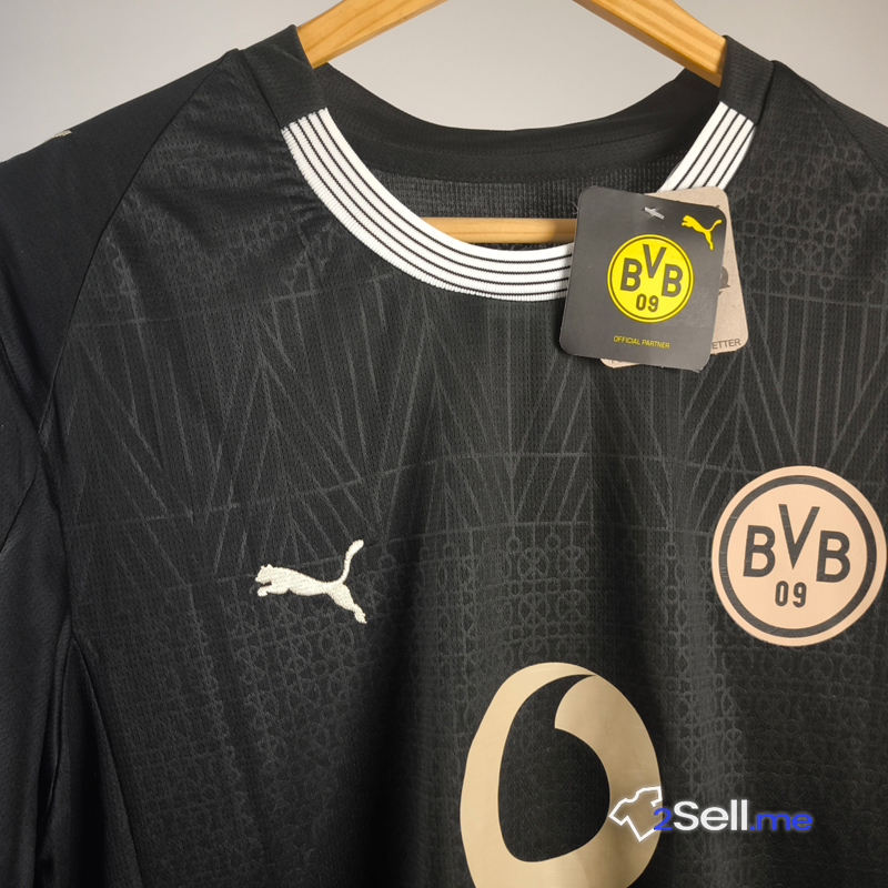 Maglia Speciale 100 Anni Rote Erde Borussia Dortmund 26/27 Guirassy (Versione Fan) - Taglia M - immagine 2